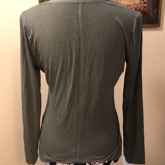 WHBM Satin vert stripe back, double ribbon trim v-neck long-sleeved comfy top - Picture 3 of 8